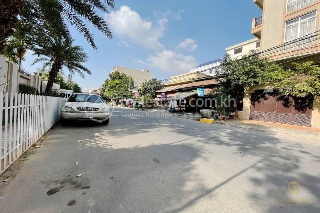 House and lot K pronájmu in Toul Kork $3,200