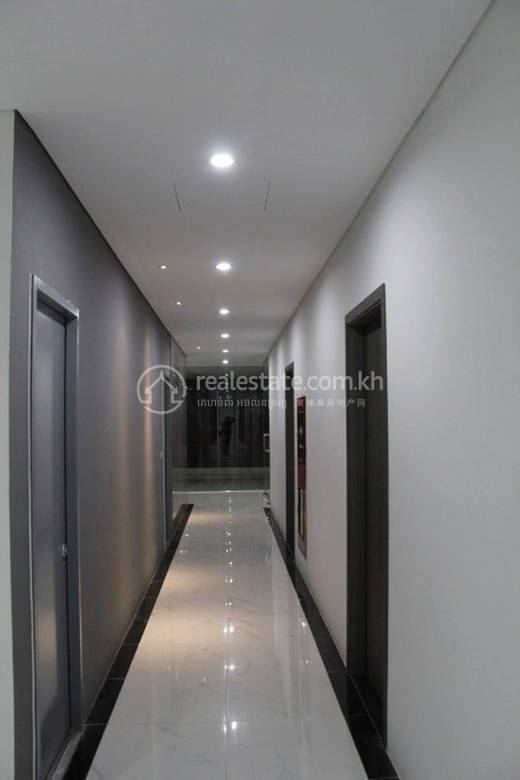 commercial Offices for rent in Boeung Kak 1 ID 214505