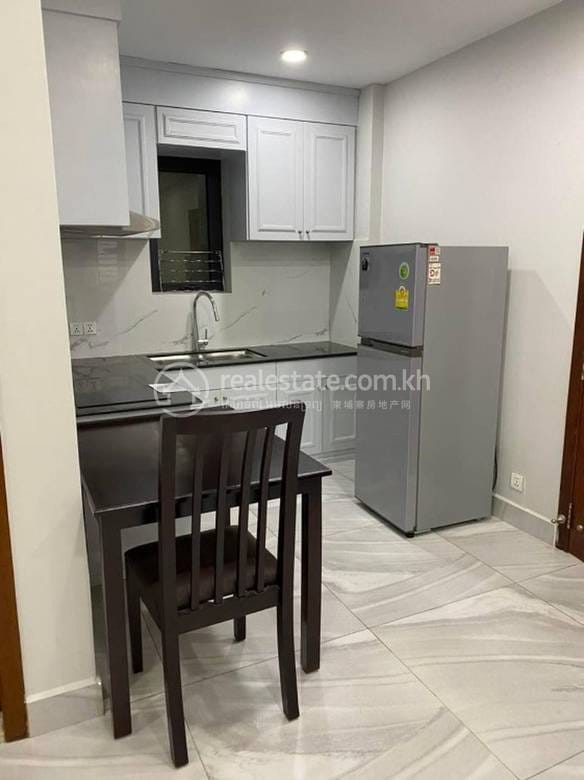 Apartment For Rent with 3 Parking Space