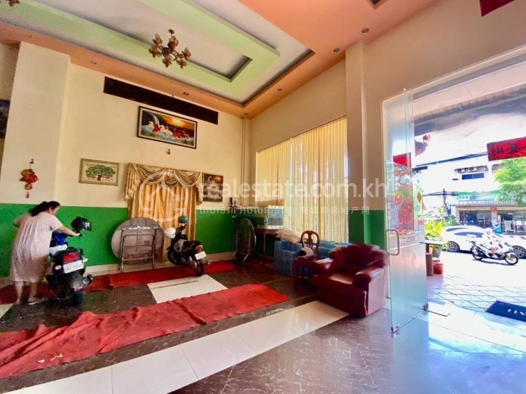 Bâtiment À louer à Meanchey $8,000
