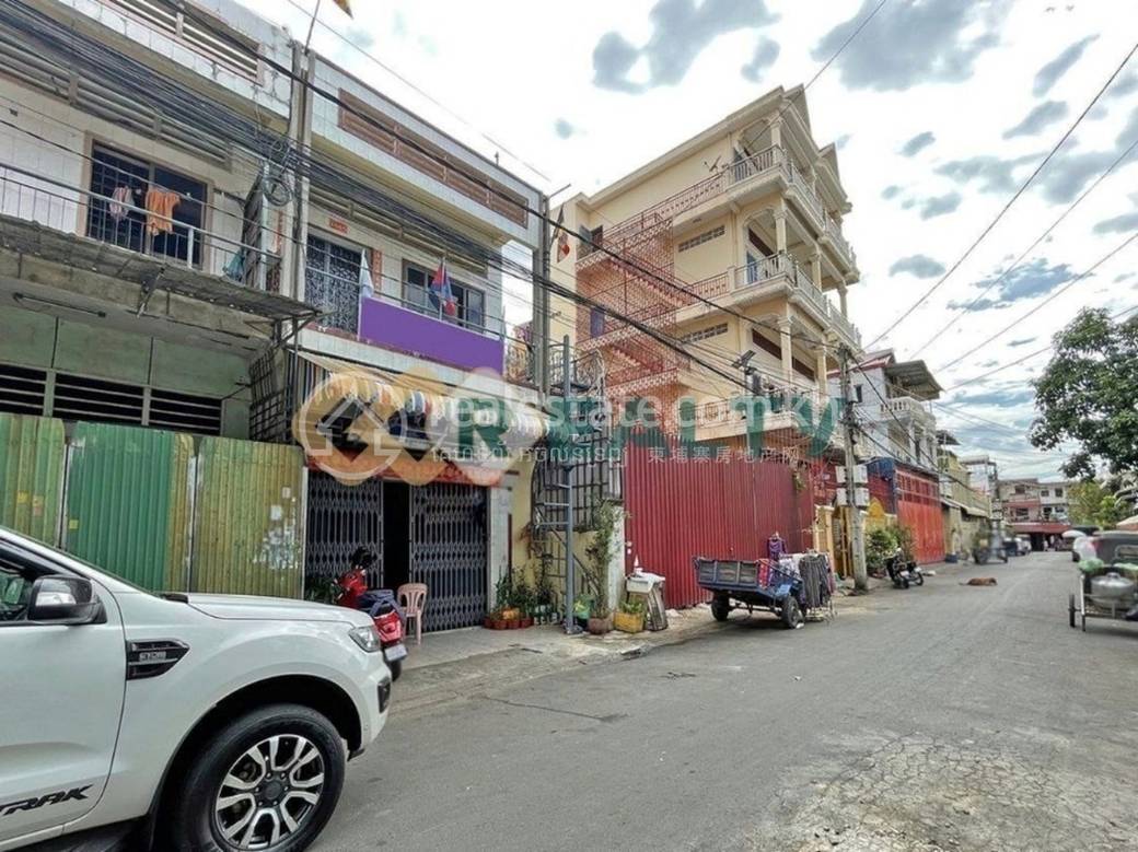 Flat House Na prodej with 1 Parking Space