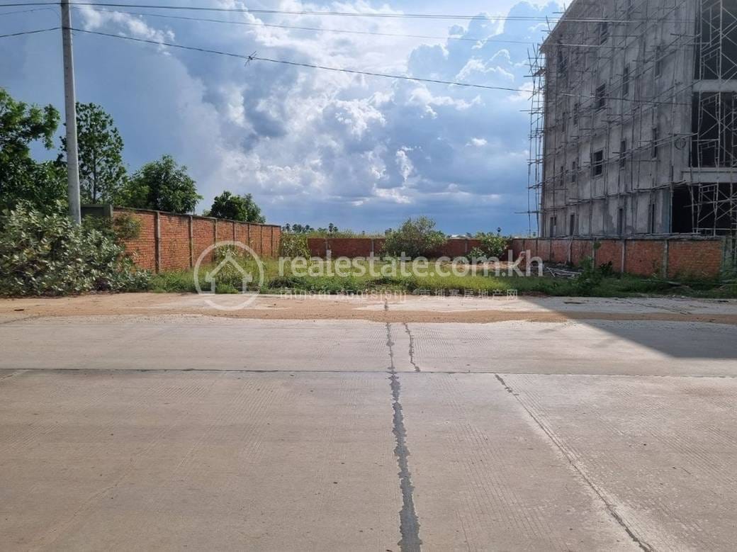 Relief À vendre de 600 m² de terrain pour $250,000