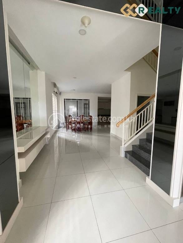 双子别墅For Sale & Rent，位于, 长夏下社分区, 棉芷区, 金边