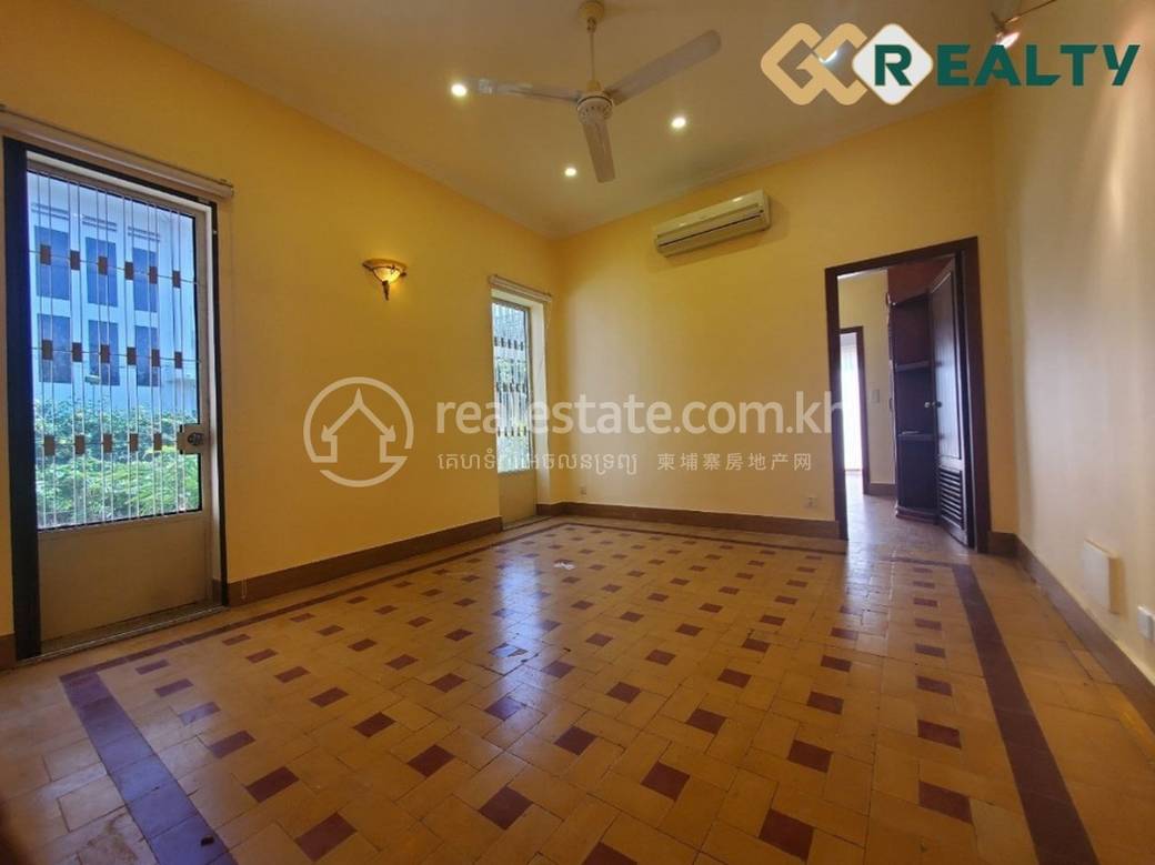 Villa À louer à Daun Penh $3,500