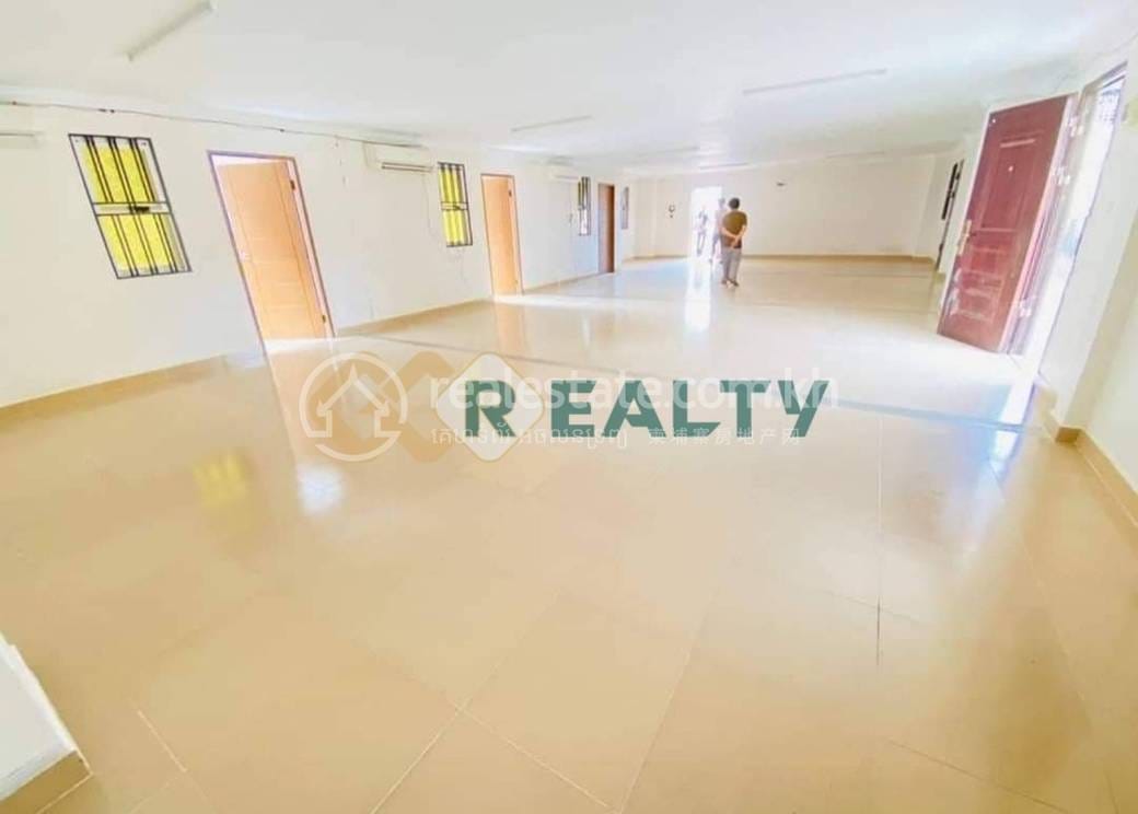 Bâtiment For Sale & Rent à Sen Sok $2,500,000
