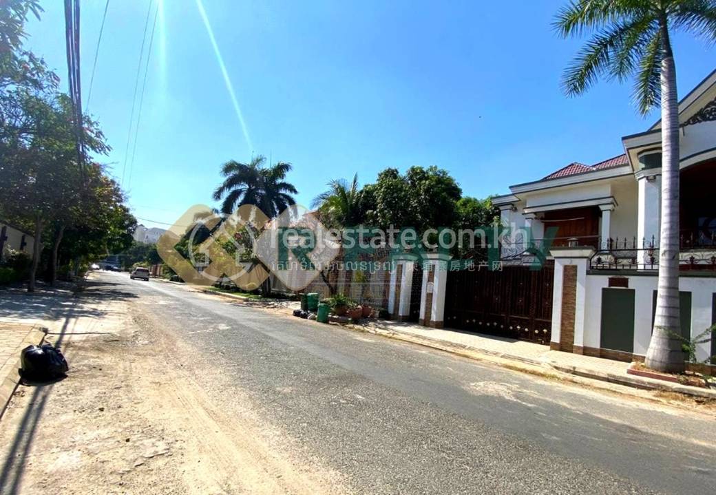 684 sqm Living Size Villa For Rent in Toul Kork