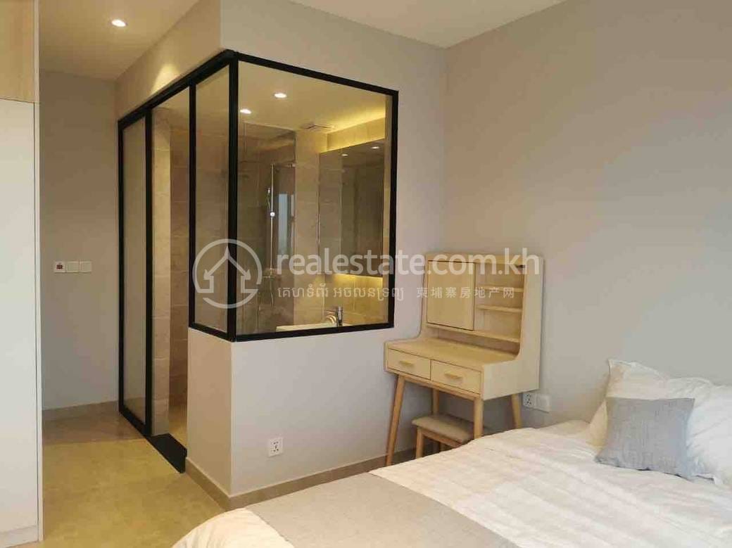 $450 Condo