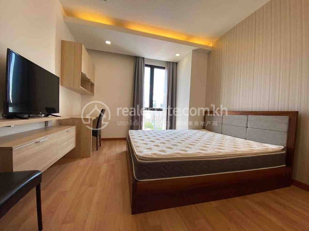 Apartmán se službami K pronájmu in Daun Penh $1,600