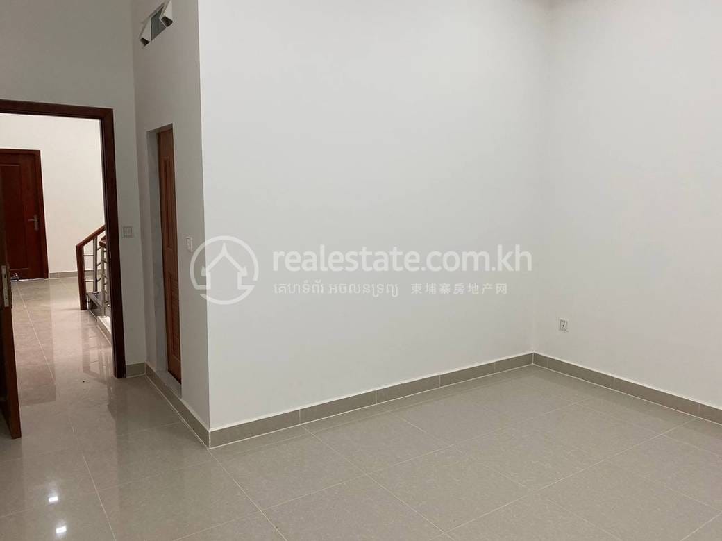 7 Bedrooms Apartmán K pronájmu for $730