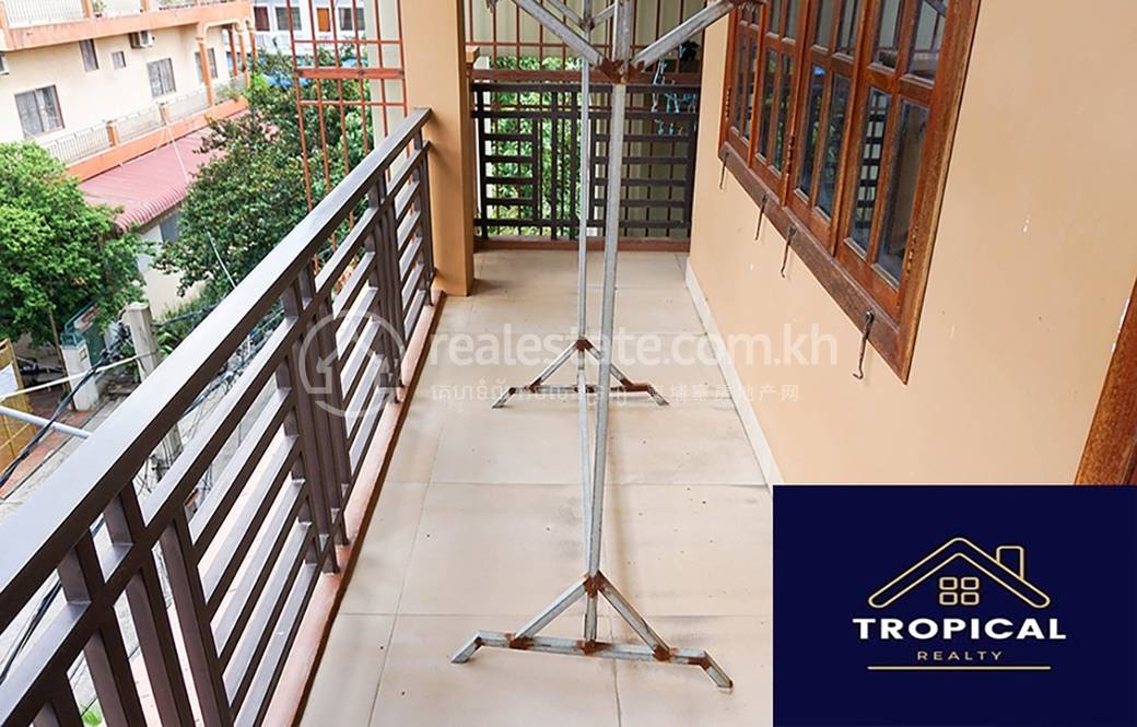 ផ្ទះល្វែង តម្លៃ $450