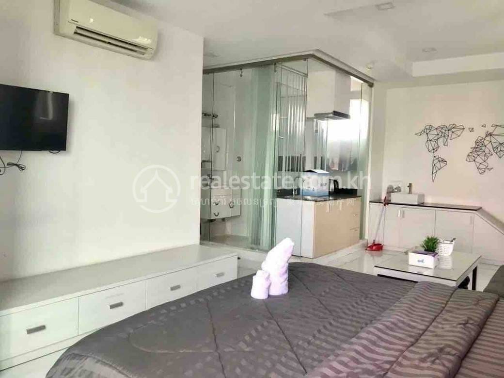 Appartement avec services À louer à Toul Tum Poung 1, Chamkarmon, Phnom Penh