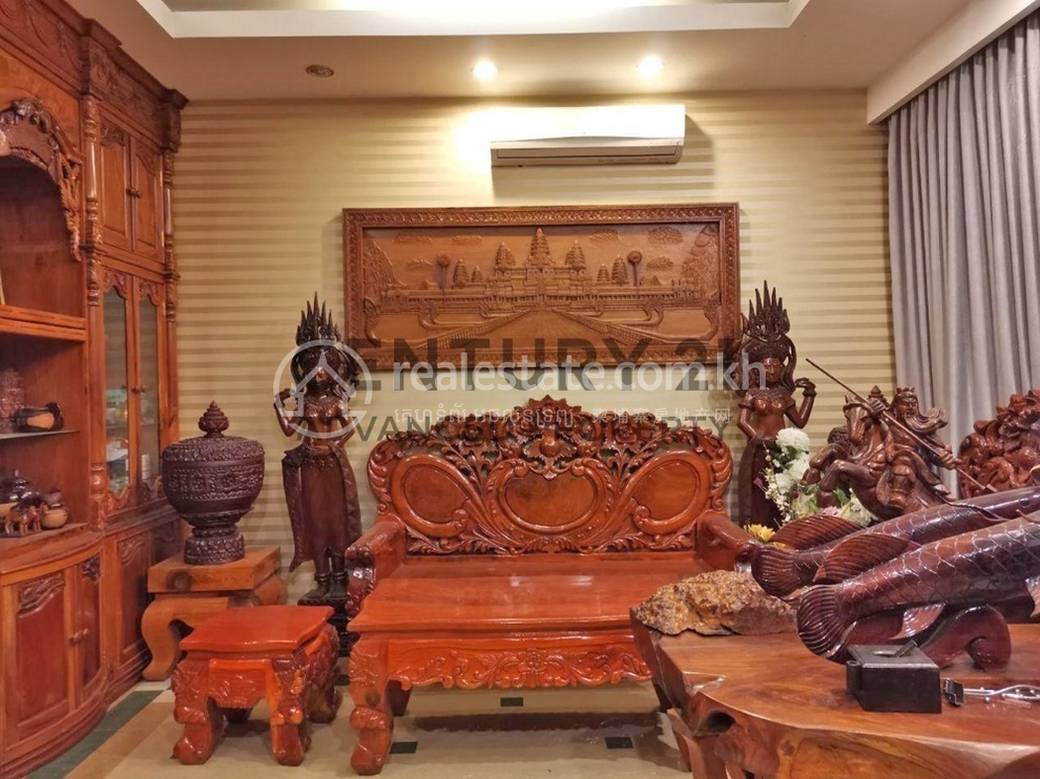 Chbar Ampov别墅出售，位于Chbar Ampov