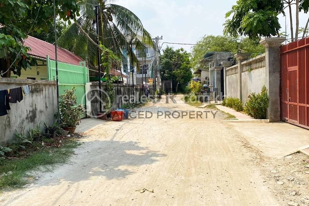 Chbar Ampov ที่ดิน สำหรับขาย ใน Veal Sbov Chbar Ampov $180,000