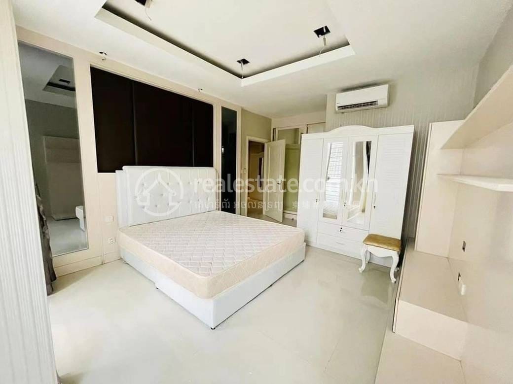 Chbar Ampov别墅出租，价格$3,600
