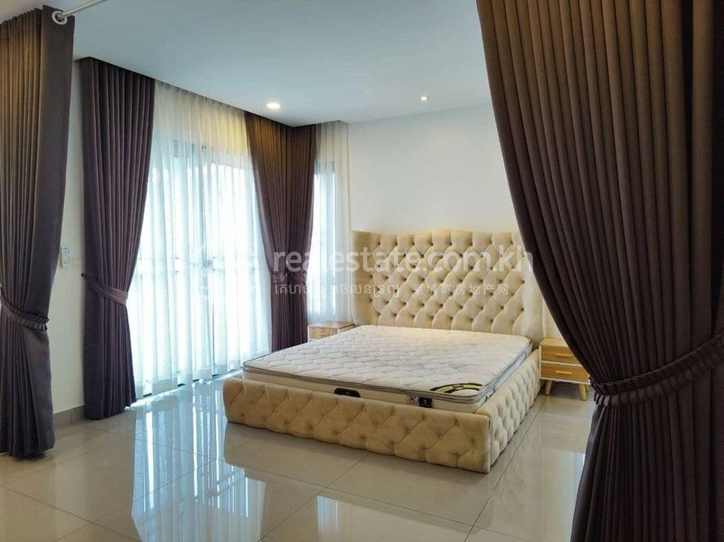 Vila K pronájmu in Sen Sok $5,000