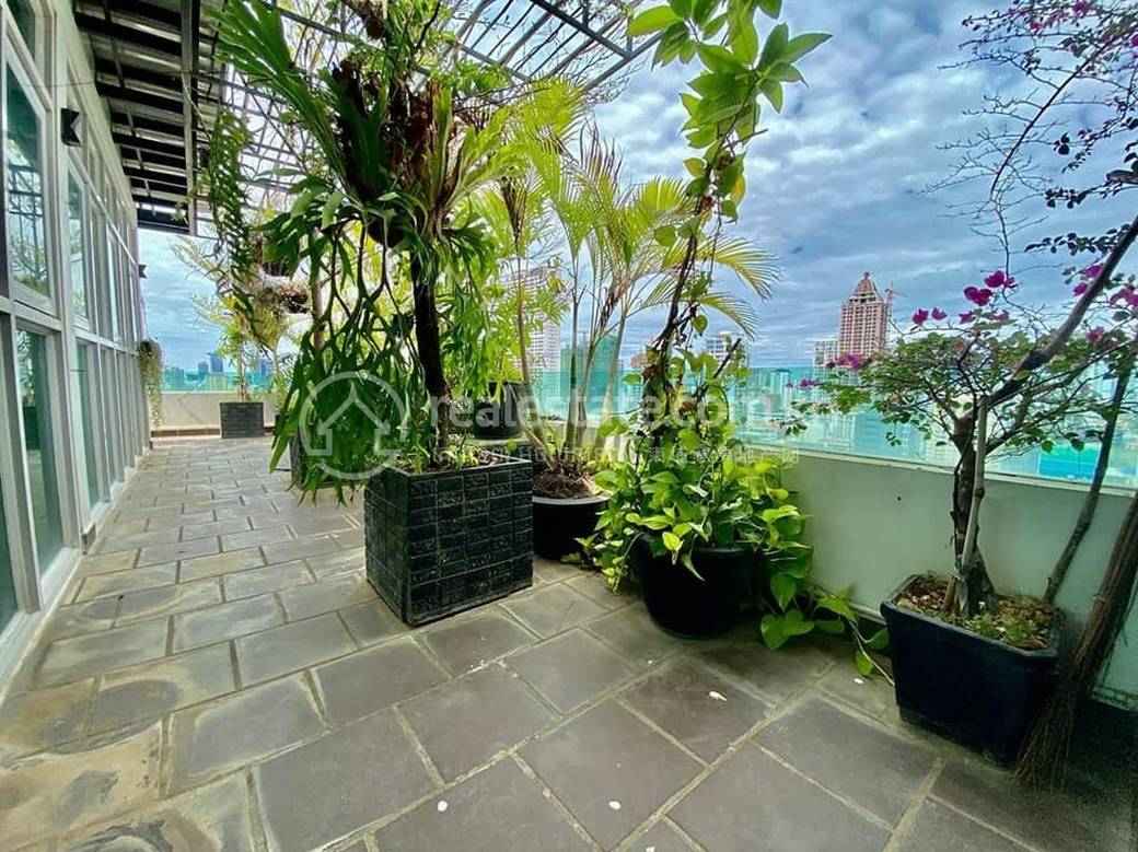 Апартаменты с Обслуживанием Для Аренды in Boeng Keng Kang $2,000