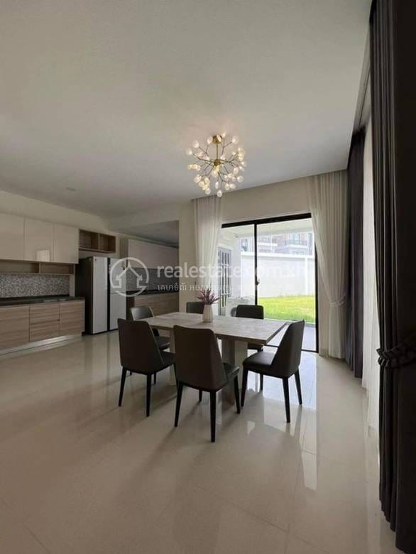 Chbar Ampov双子别墅出租，位于NirouthChbar Ampov，价格$2,500