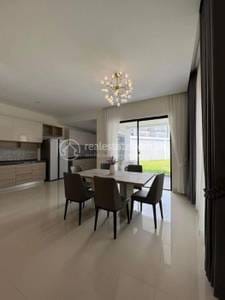 Chbar Ampov双子别墅出租，位于NirouthChbar Ampov，价格$2,500
