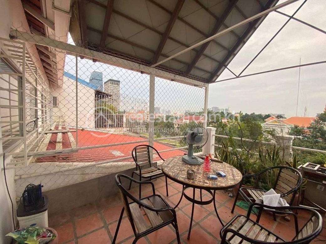 Apartment For Rent in Phsar Kandal I, Daun Penh, Phnom Penh