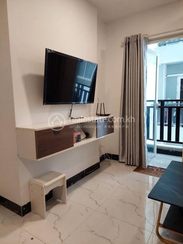 Chamkarmon Condo For Rent in Chamkarmon