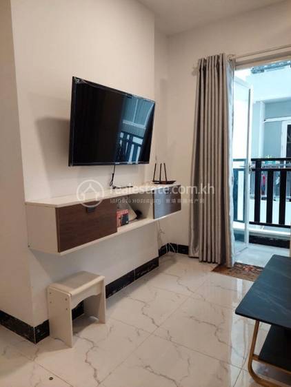 Chamkarmon Condo For Rent in Chamkarmon
