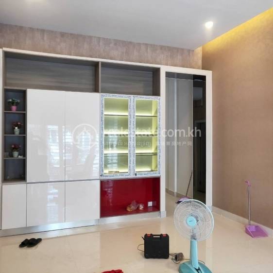 Chbar AmpovHouse and lot出租，价格$850