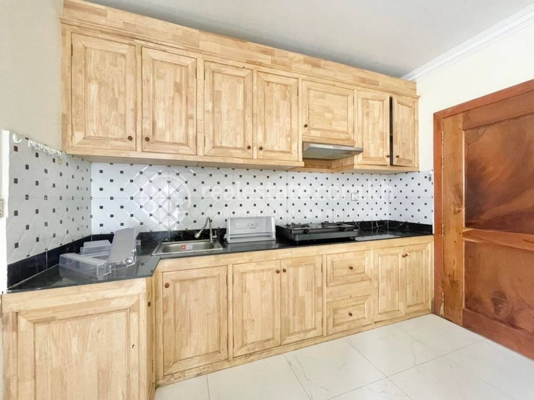 Apartment For Rent in Chamkarmon $400