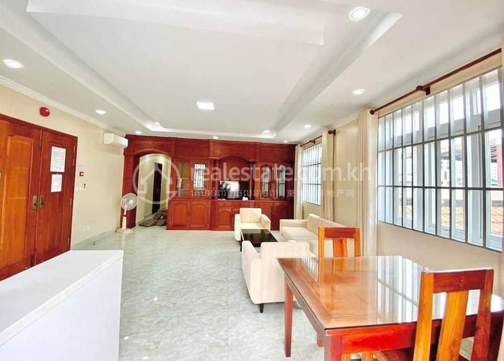 Chamkarmon Condo For Rent in Chamkarmon