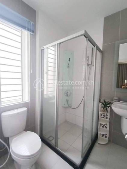 Link House For Rent in Nirouth, Chbar Ampov, Phnom Penh