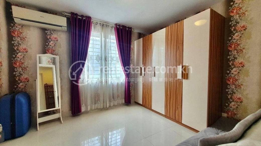 Link House For Rent in Chbar Ampov $600