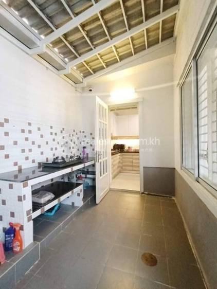 Nirouth Link House For Rent in Nirouth