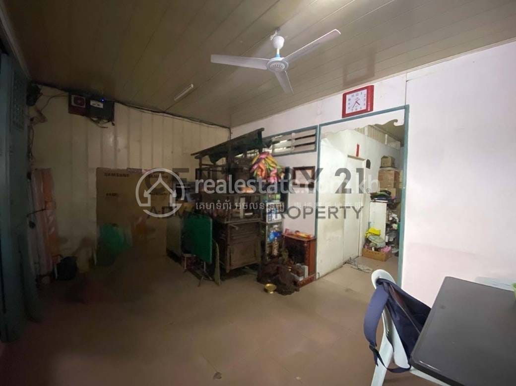 House and lot សំរាប់លក់ នៅToul Kork តម្លៃ $599,900