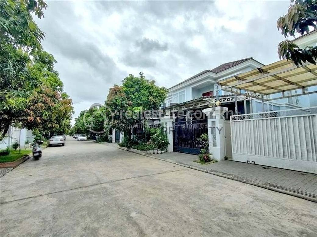 4卧室双子别墅出售，价格$455,000