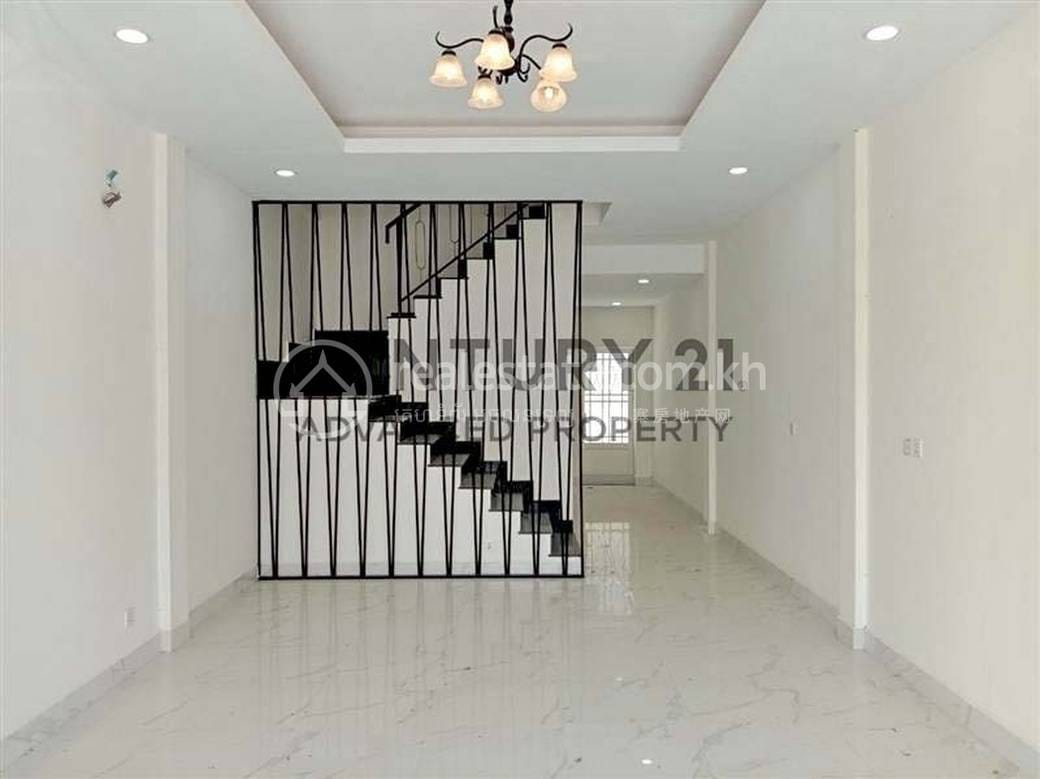 House and lot สำหรับขาย ใน Por Sen Chey $105,000