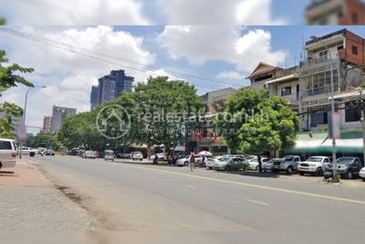 Mittapheap ផ្ទះល្វែង សំរាប់លក់ នៅ Mittapheap