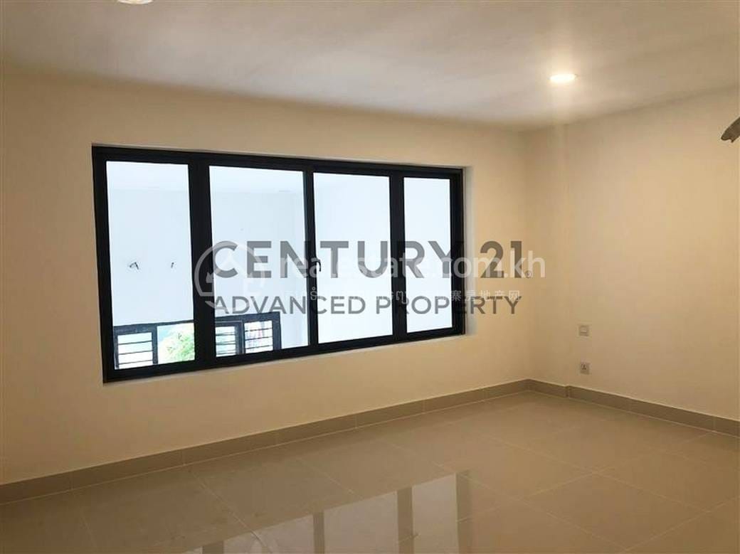 4卧室House and lot出售，价格$115,000