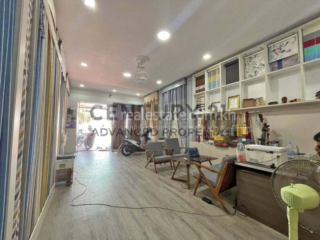 Ou Ruessei 1 Flat For Sale in Ou Ruessei 1