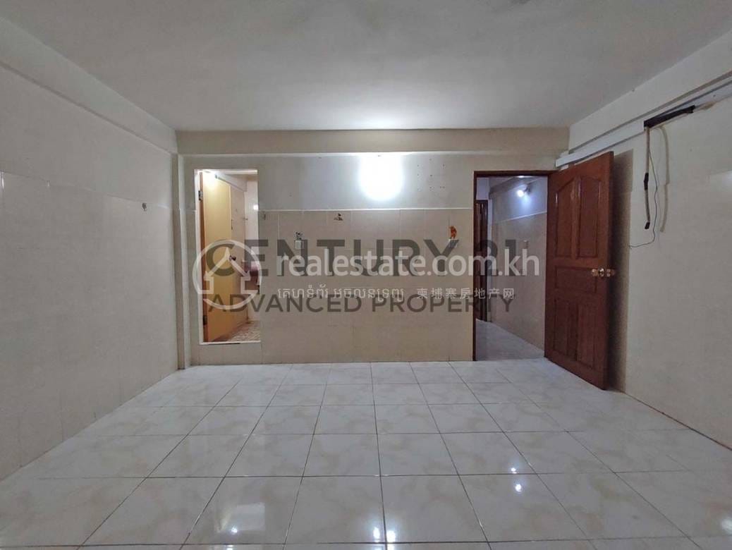 4卧室排屋出售，价格$235,000