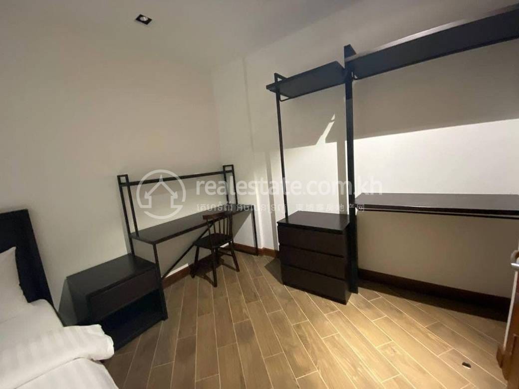 Condo For Rent in Chamkarmon $650