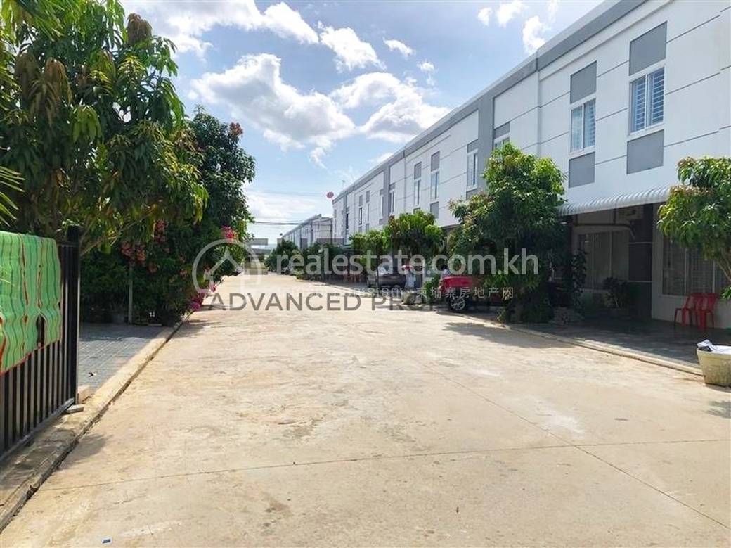 4 Bedrooms Villa For Sale for $105,000