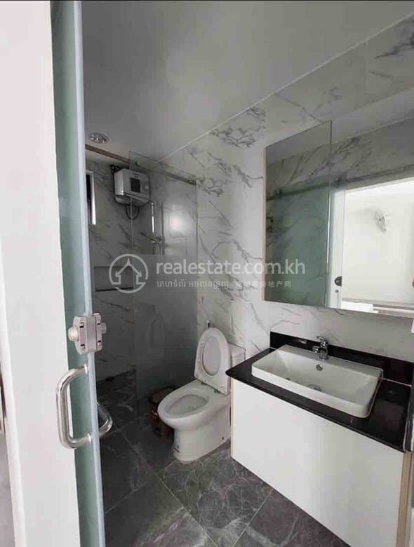 Chamkarmon Apartment For Rent in Chamkarmon