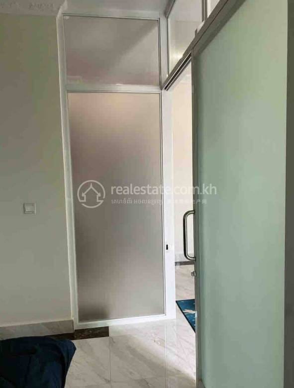 Chamkarmon Apartment For Rent in Chamkarmon