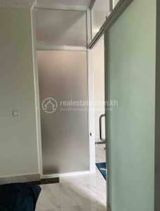 Chamkarmon Apartment For Rent in Chamkarmon