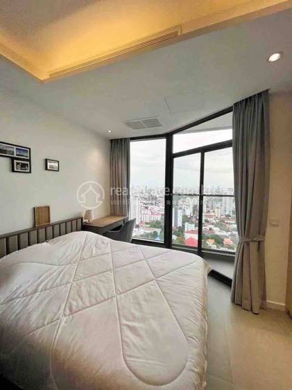 Flat For Rent in Tonle Bassac, Chamkarmon, Phnom Penh