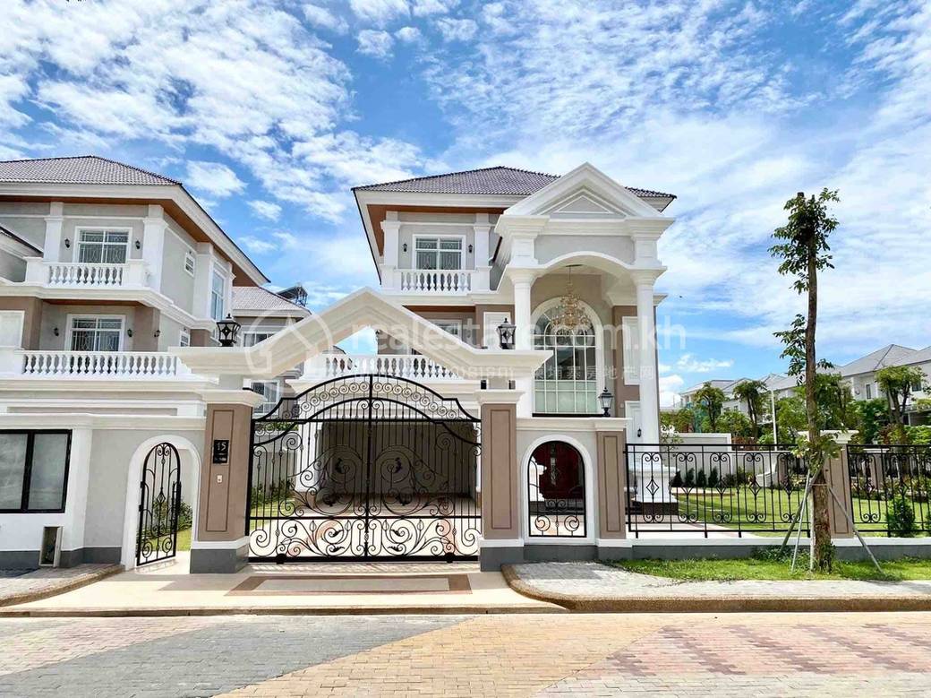 residential Villa for sale in Nirouth ID 215667