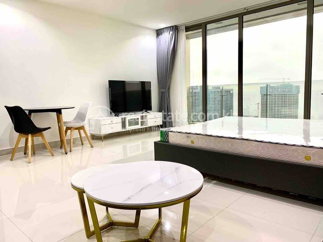 $750 Condo