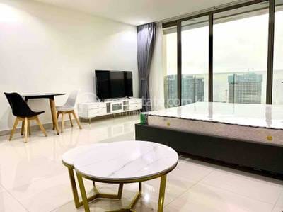 $750 Condo