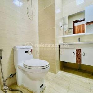 Chamkarmon Condo For Rent in Chamkarmon