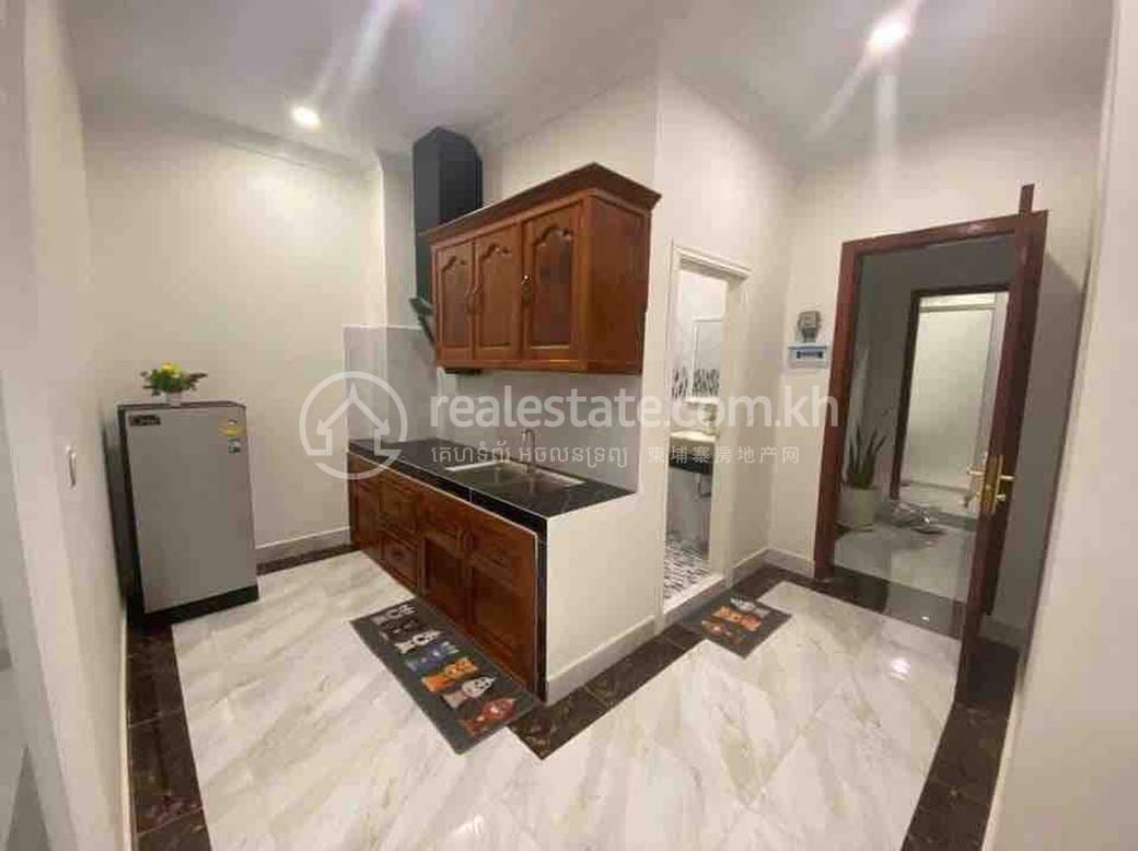 30 sqm Living Size Apartment For Rent in Chamkarmon