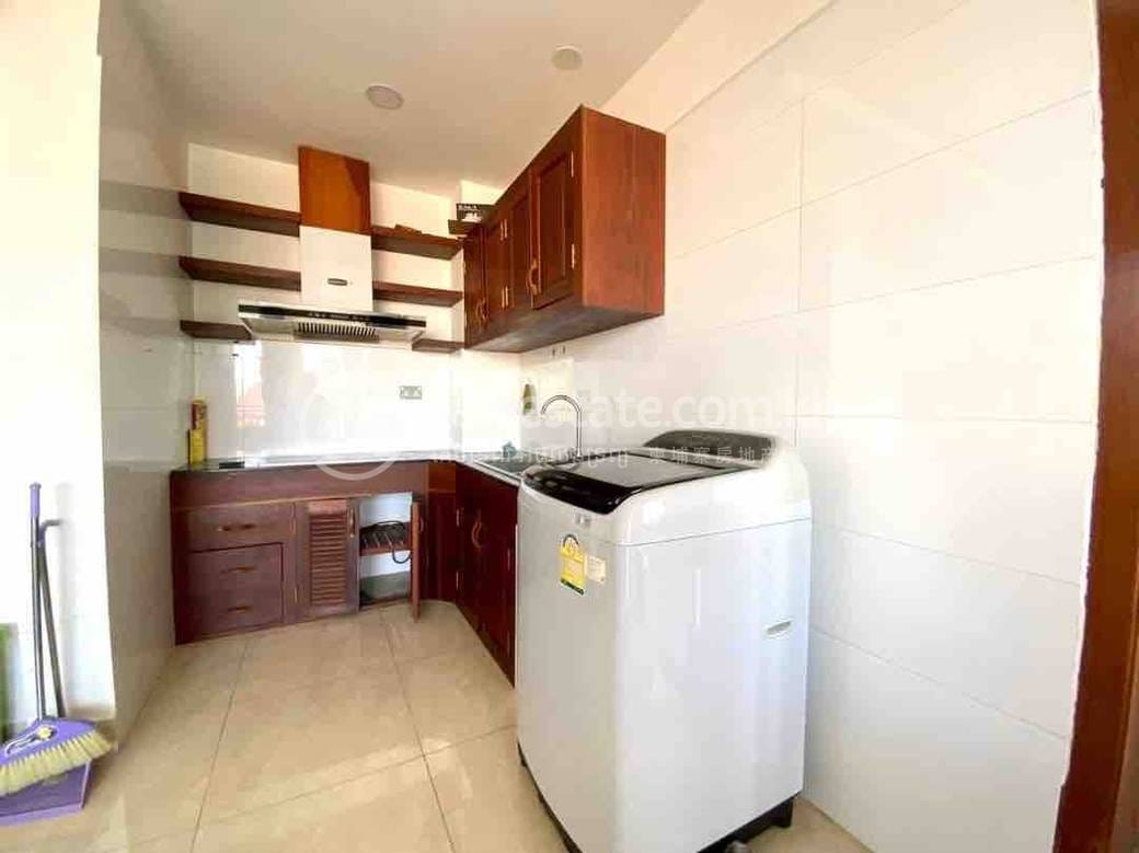 Apartment For Rent with 1 Parking Space